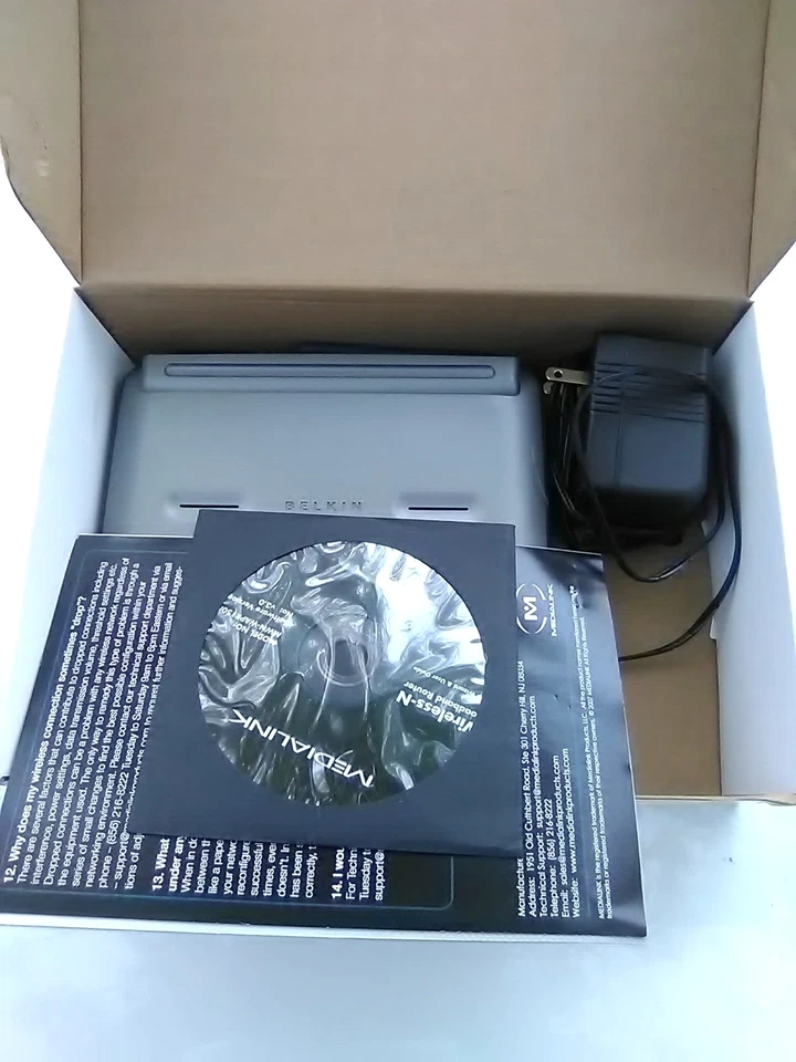 Medialink Wireless N Broadband with Internal Antenna 150 Mbps 4 Port Switch - Image 2 of 4