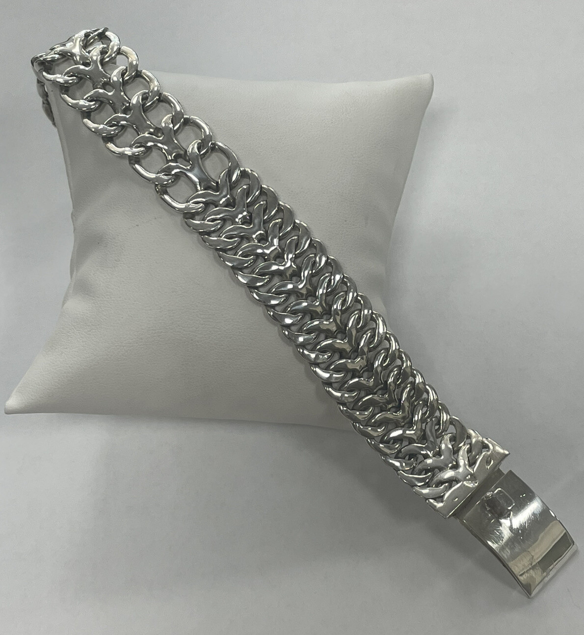 Heavy Vintage Solid Sterling Silver Unique Altern… - image 1