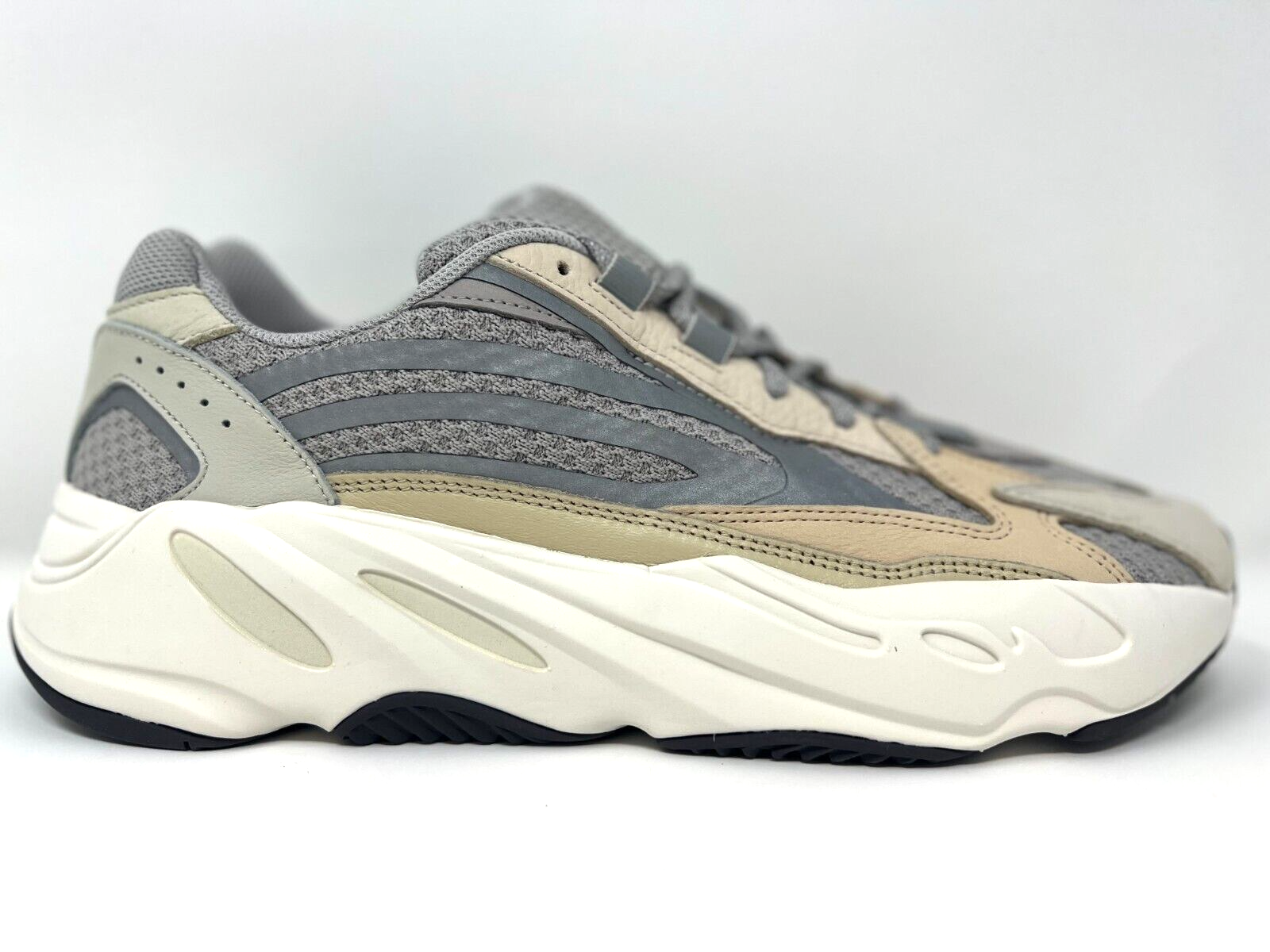yeezy beige 700