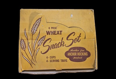 Anchor Hocking Vintage Glass Wheat Snack Set 4 Cups 4 Serving Trays 