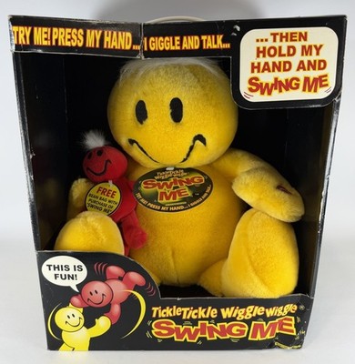 TICKLE TICKLE WIGGLE WIGGLE SWING ME VINTAGE YELLOW PLUSH *NEW*