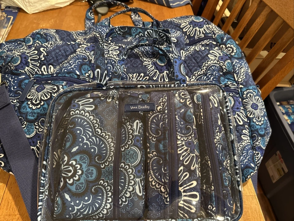 Vera Bradley Juego de Bolsas de Viaje Bolsas de Lona para Prendas, Organizador de Maquillaje, 5 Piezas Foto 4 de 4
