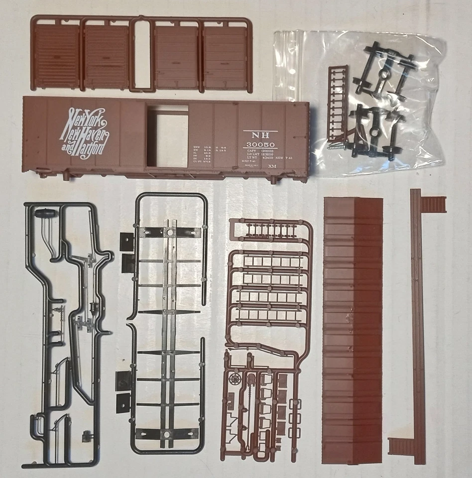 Red Caboose #RC-8028-1h 40' AAR Box Car (NYNH&H) "Script Lettering" #30050 1/87 - Image 2 of 4