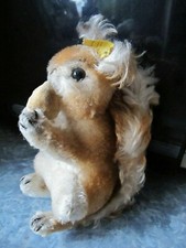 Steiff Possy 2001  selten Eichhörnchen 22 cm mit Knopf, Fahne mit Nuss Sammler