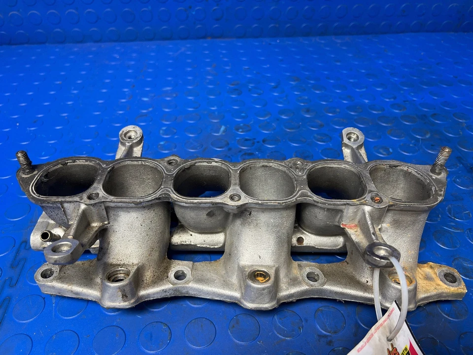 Dodge Mitsubishi 3,0 L 6 cilindros colector de admisión inferior entrada OEM MD354398 Foto 2 de 4