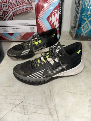 Nike Kyrie Flytrap V  Basketball Shoes Black White CZ4100 002 Sz 6.5 Youth Read*
