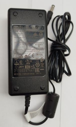 Phihong PSAA18U-120 Power Supply Netzteil AC-Adapter - 12V - 1.5A - 5.5 x 2.1mm - Picture 1 of 3