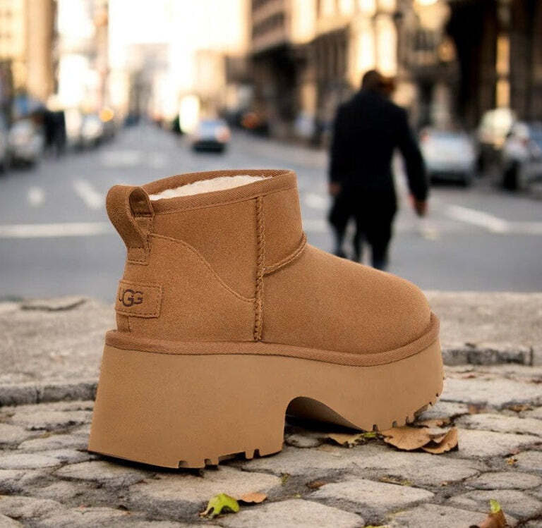 1158311-CHE] WOMENS UGG CLASSIC ULTRA MINI NEW HEIGHTS BOOT