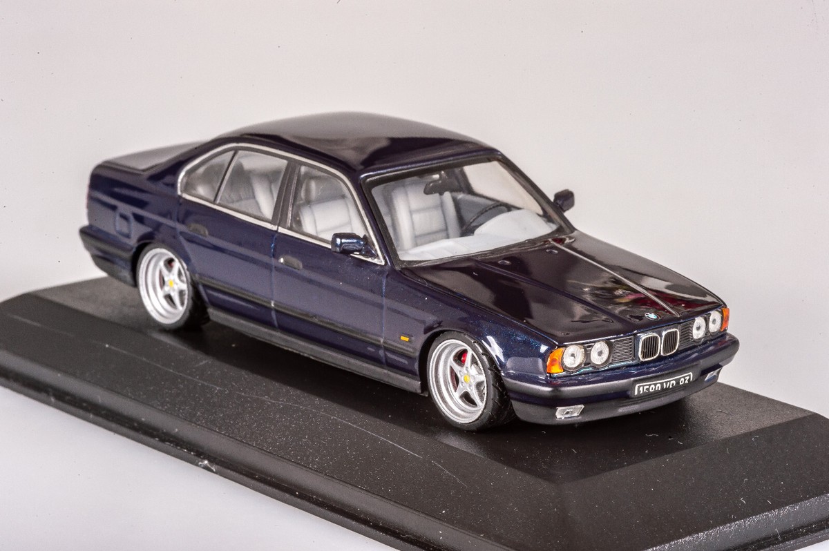 BMW M5 (E34) 1/43 スケールモデル Bmw M5 Del Prado 1/43 With Box - Etsy