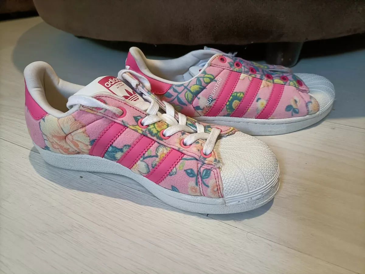 duidelijkheid zuur Insecten tellen Adidas Superstar Limited Edition Pink Flower Design Size Uk 4 1/5 | eBay