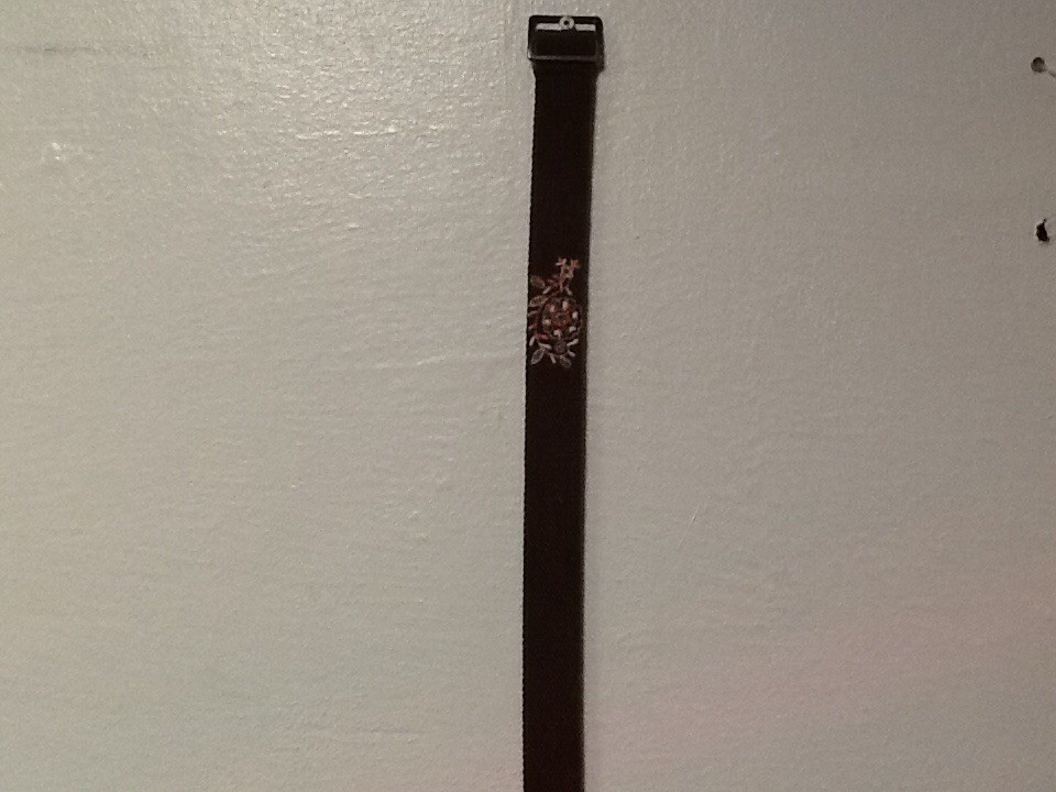 Picture 2 of 4