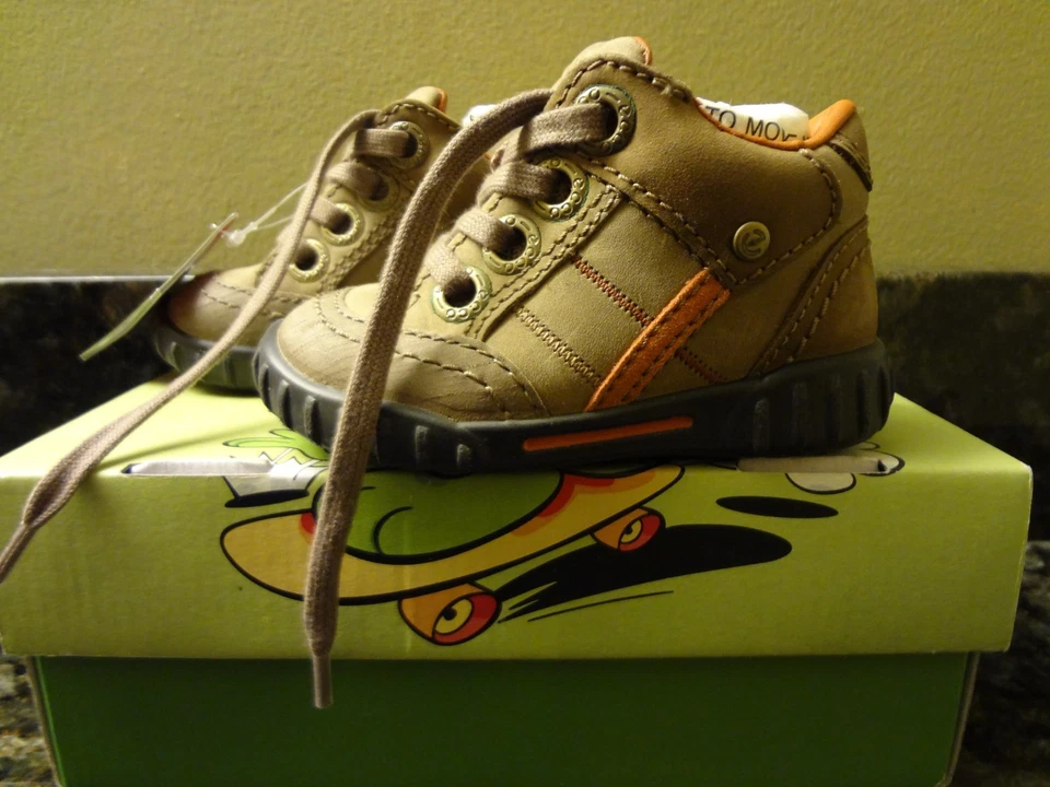 СОВЕРШЕННО НОВЫЙ В КОРОБКЕ ECCO MIMIC ТУФЛИ НАВАХО КОРИЧНЕВЫЙ РАЗМЕР ЕС 19 США 4-4,5 - Изображение 3 из 4