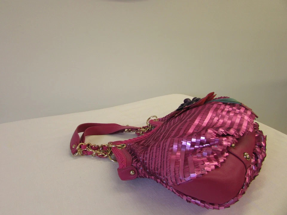 Designed in New York by Sharif Women Limited Edition Pink Sequins Shoulder Bag - Image 3 of 4