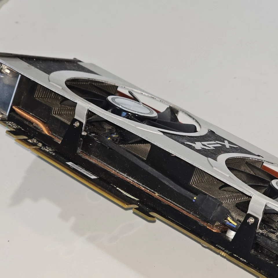 XFX Radeon 7970 3GB DDR5 Ghost Double D GPU PCI-E 3.0 Gaming GPU UNTESTED AS IS - Image 3 of 4