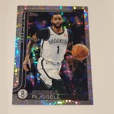 Topps 2025-26 D'Angelo Russell Parallel Brooklyn Nets #8 NBA Basketball Card