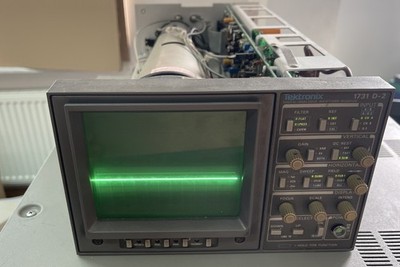 TEKTRONIX 1731 D-2 Digital / Analog Waveform Monitor - vom Händler