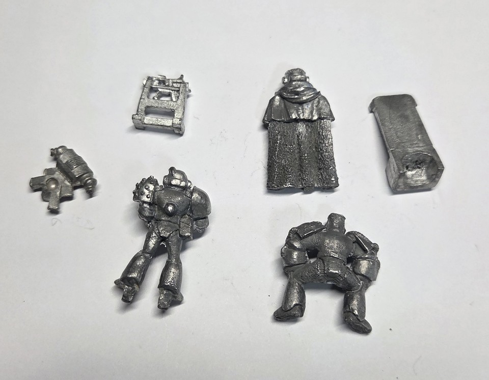 GAMES WORKSHOP 55-21 Marneus Calgar con Guardia de Honor Victrix