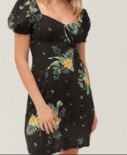 Urban Outfitters Cassia Floral Mini Dress S