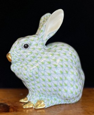Herend Porcelain Chubby Bunny Lime Green Fishnet