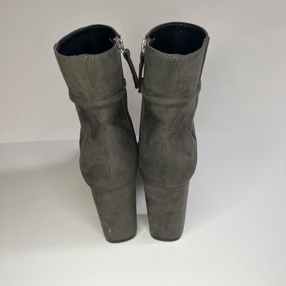 Botín Daya by Zendaya Klare Gris Punta abierta Tacón Talla 8.5 Foto 3 de 4