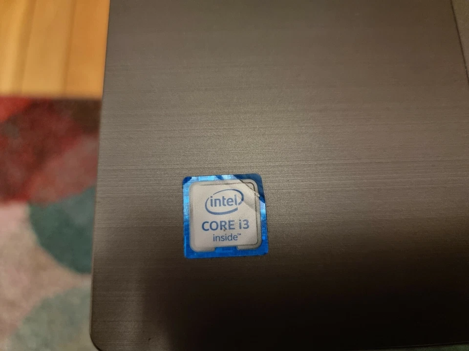 Ordenador Portátil Lenovo i3. Ya instalados los programas Microsoft de por vida. - Imagen 2 de 4