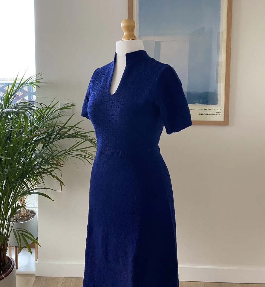 Vintage 1950s de Anza Bouclé Knit Sweater Dress Wiggle Pencil 100% Wool Navy S/M - Image 3 of 4