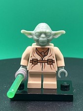 LEGO Star Wars Minifigures, Yoda - Sand Green. SW0051. 7103. 7260. 4502.