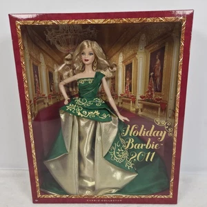 BARBIE 2011 Collectible Holiday Blonde Doll Mattel T7914