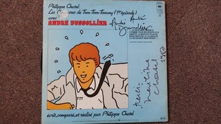 Autogramme von PHILIPPE CHATEL & ANDRÉ DUSSOLIER auf Tasche LP TOM TOMMY