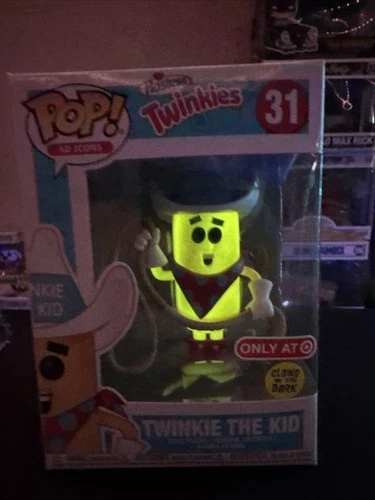 Funko Pop Ad Icons Hostess Twinkies Twinkie The Kid Target Exclusive GITD #31
