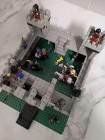 LEGO CASTLE Set #6080 King's Castle 1984 100% complete No Box Or Instructions