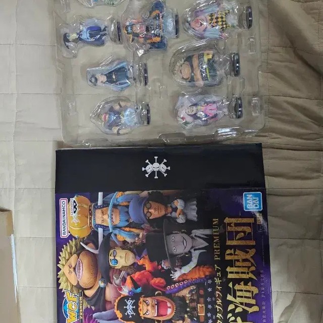 One Piece Blackbeard Pirate Crew Set - Brand New