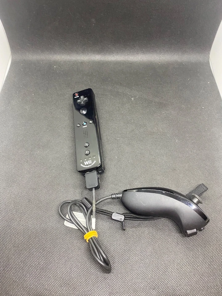 Nintendo Wii Remote Manette de Jeu - noir (RVL-A-CW) - Photo 1/4