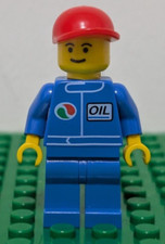 Lego Minifigure Town - Gas Station Worker - oct017