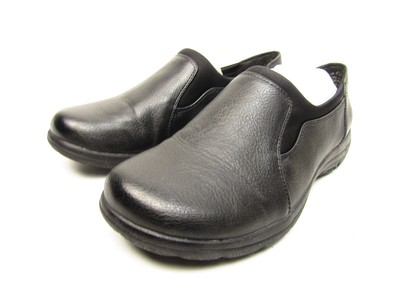 yuu slip on shoes
