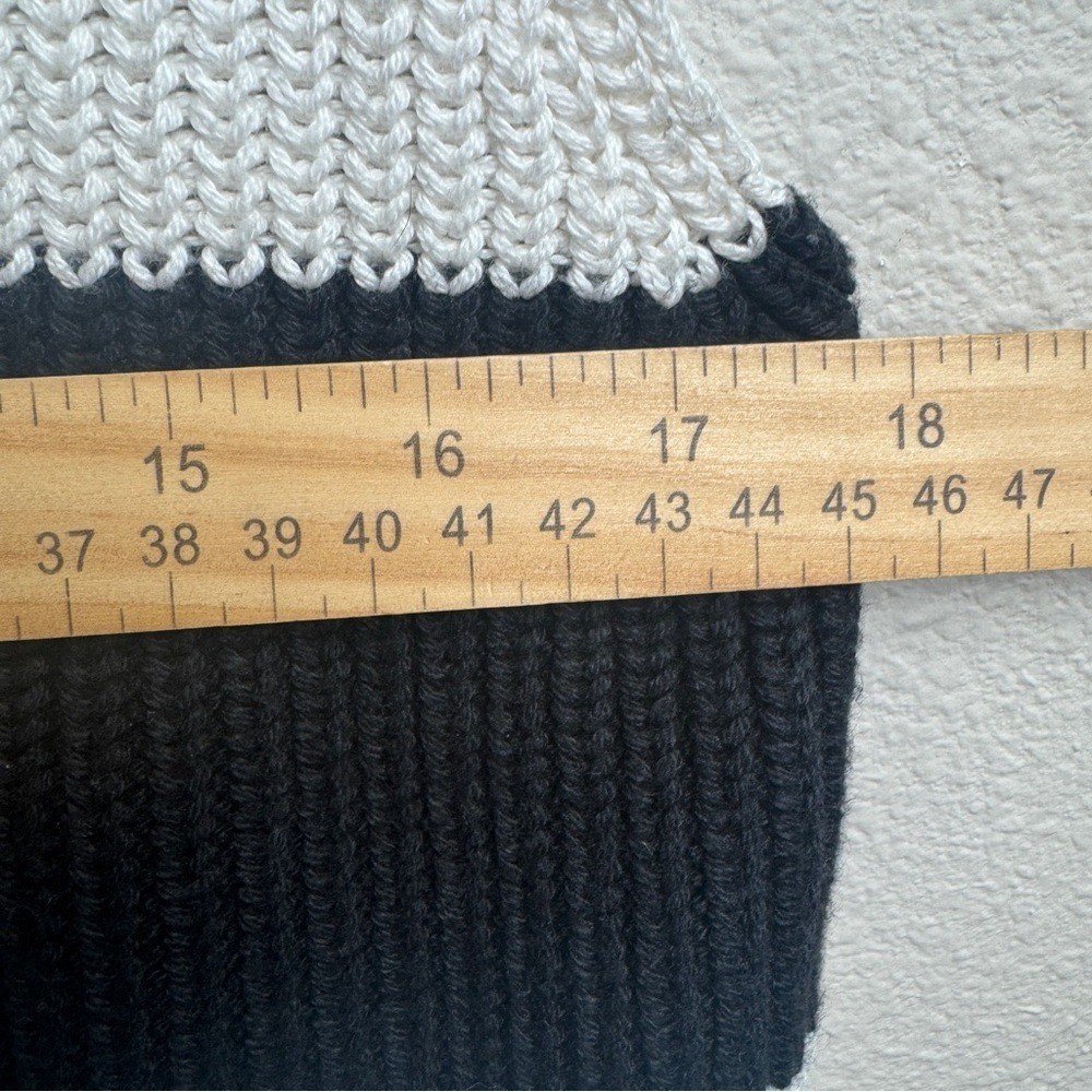 Abercrombie & Fitch Sweater Vest Size X Small View 3