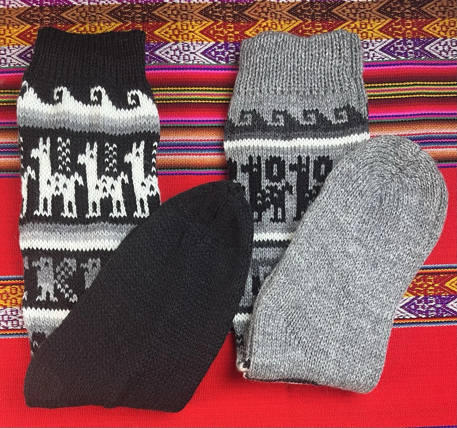 TWO PAIRS ALPACA WOOL SOCKS HANDMADE FROM PERU LLAMAS DESIGNS UNISEX NEW