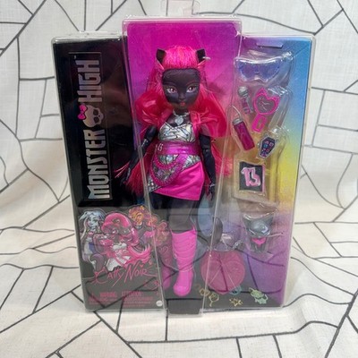 Monster High Catty Noir Doll 12 inch Pink G3 Fashion Doll with Pet Amulette