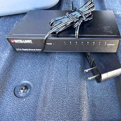 Intellinet 530347 Rev.1 8-Port Gigabit Ethernet Unmanaged Desktop Switch