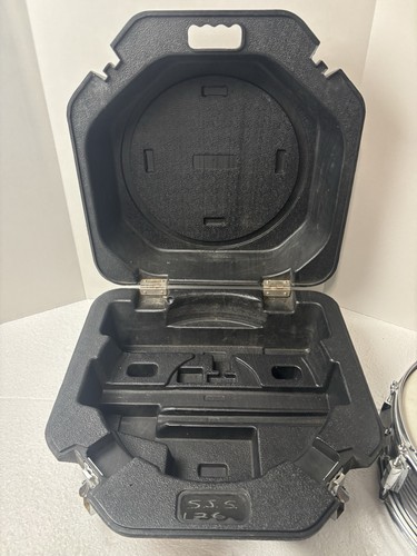 CB700 Internationale Remo Dynamax testa per batteria rullante con custodia rigida - Foto 6 di 10