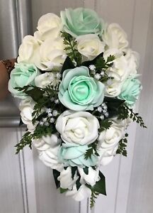BRIDES TEARDROP BOUQUET Greenery natural look White/Royal Blue Roses 