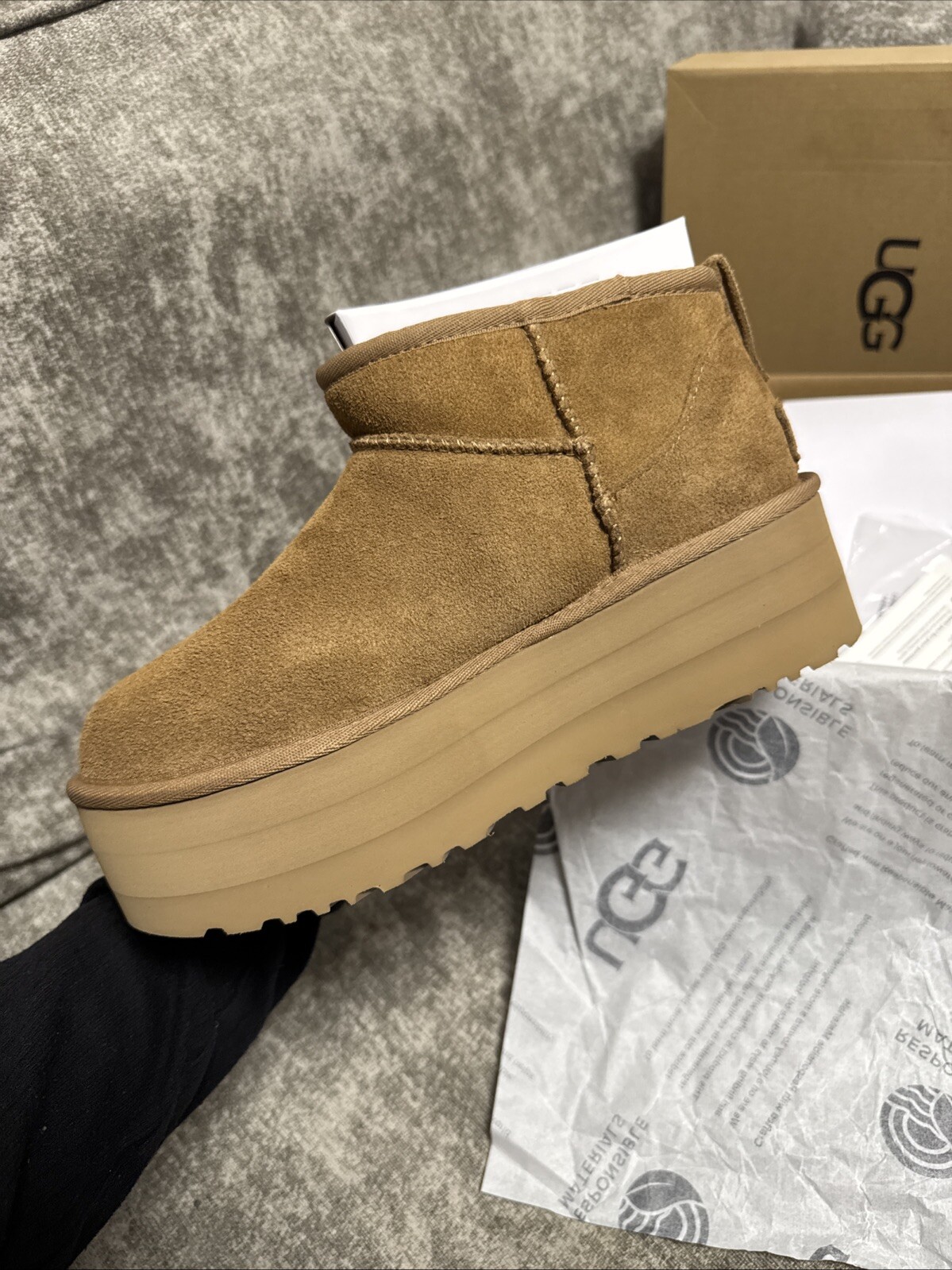 Size UK 6 - UGG Classic Ultra Mini Women's Boot Chesnut Brown - BARGAIN RRP £155 image 6