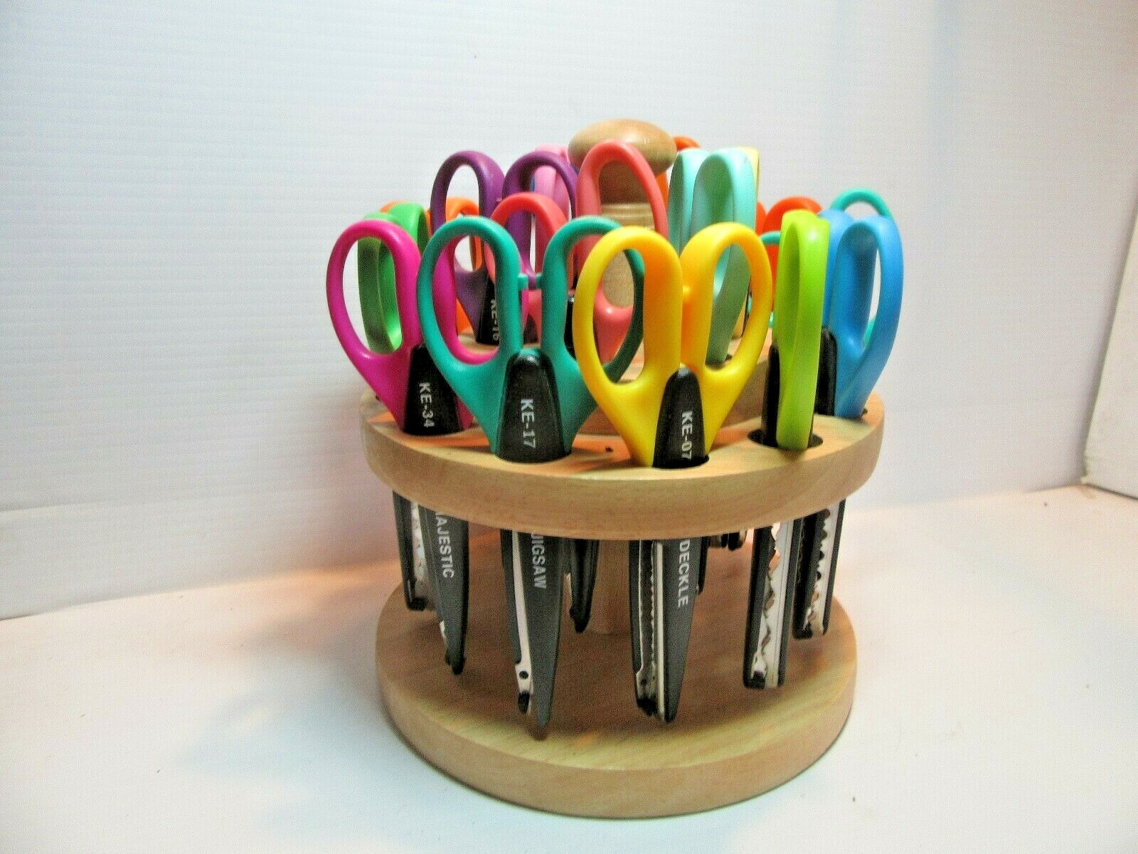 18 Scrapbook Crafts Scissors & Wood Carousel 14,Kraft Edgers & 4 ...