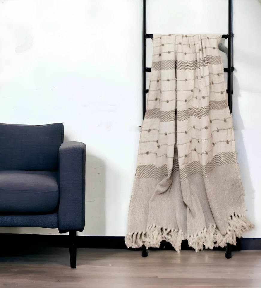 Tufted Beige Fringed Woven Handloom Throw - Image 2 of 4