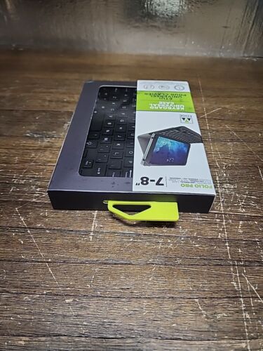M-Edge Folio Power Pro Universal Keyboard Case Fits Tablets 7"-8" - Picture 3 of 5