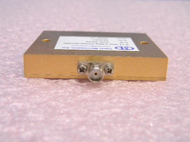 全新透明微波炉 4DS-9D00 SMA 4 路多八度波段电源分隔器 6-12GHz — 第 3/3 张图片