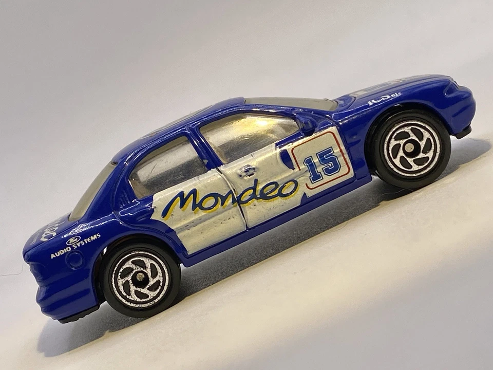 Matchbox🔥Vintage 1993 Mondeo Ghia -1/64-Como nuevo🔥 Foto 3 de 4
