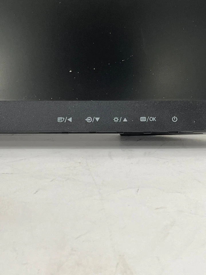 PHILIPS 22 inch Class Thin Full HD (1920 x 1080) Monitor** - Image 2 of 4