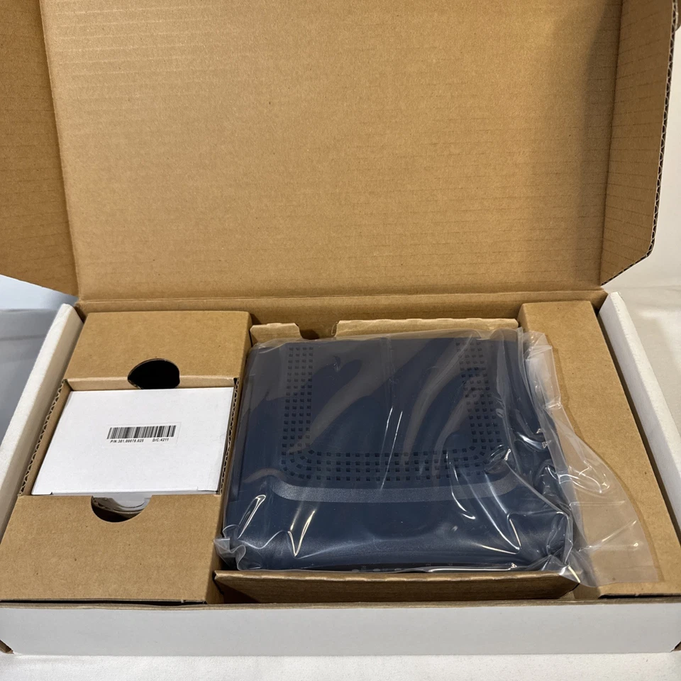 UBEE D3.0 Cable Modem DDM3513 DOCSIS 3.0 NEW UNOPENED IN BOX All Parts Included - Image 2 of 4