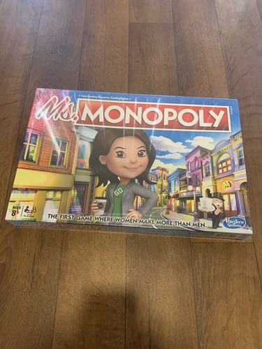 Ms. Monopoly Board Game - Picture 2 of 14